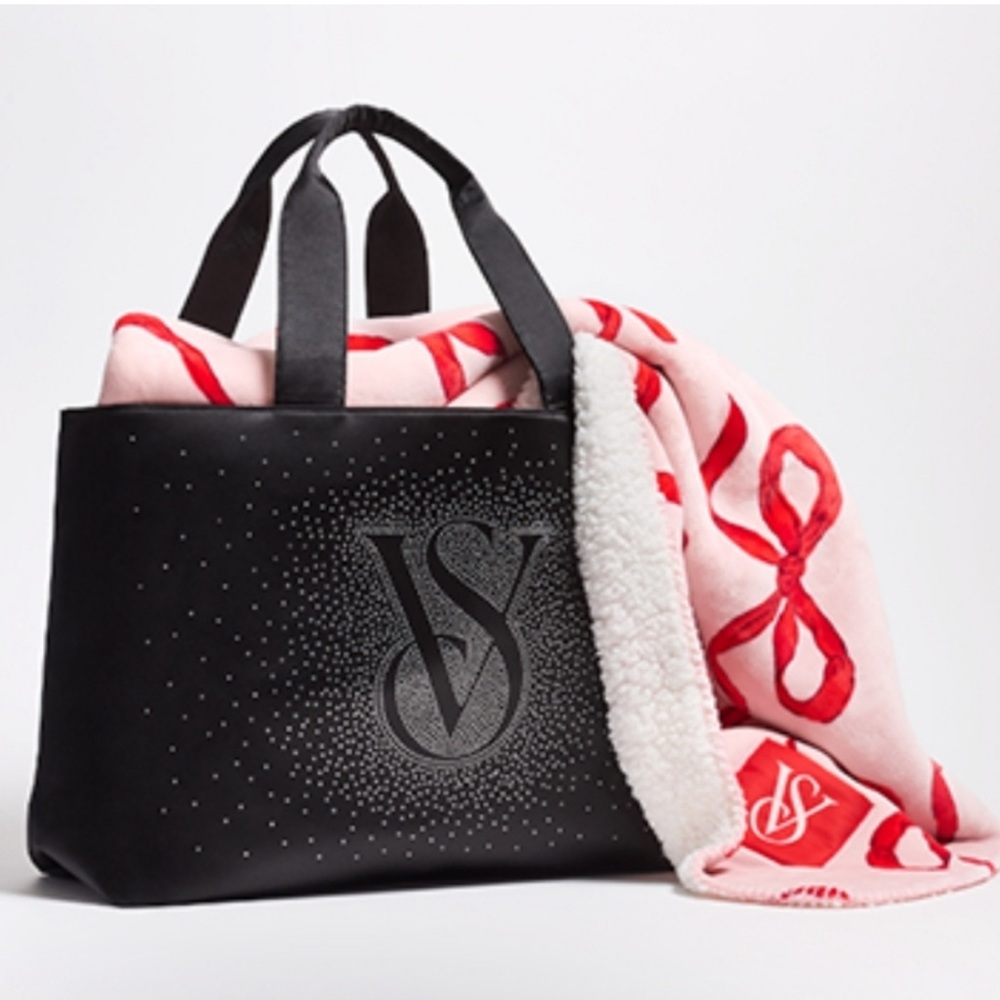 Victoria’s Secret pink bow flush blanket and tote